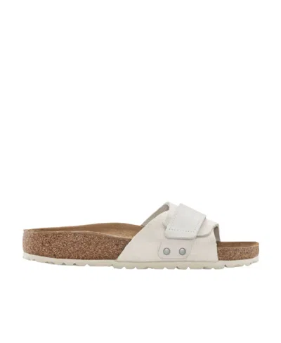 Birkenstock Oita Leather Slides In White
