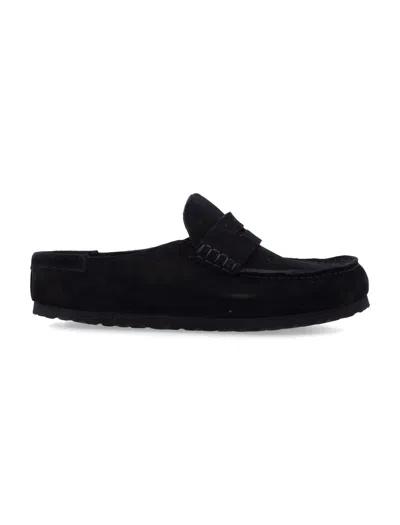 Birkenstock Unisex Leather Flat Sandal With Adjustable Buckle In Black