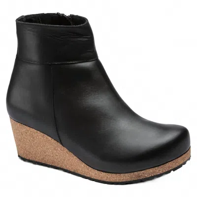 Birkenstock Women Ebba Leather Wedge Ankle Boots In Black
