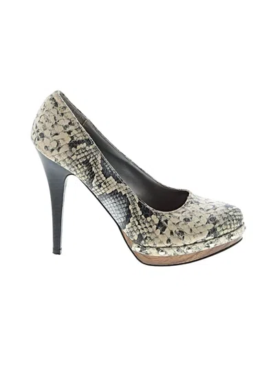 Pre-owned Bke Heels In Ivory