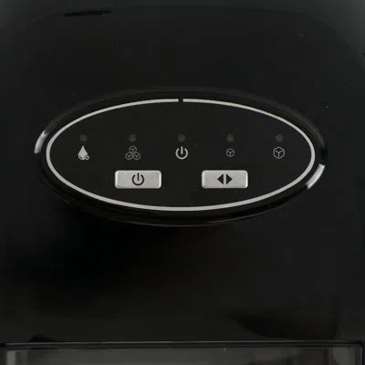 Black+decker Bdb Series 26 Lb. Lb. Daily Production Portable Ice Maker In Silver;black
