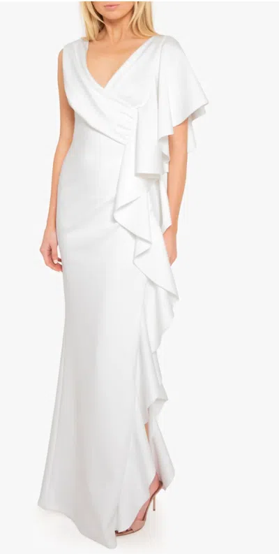 Black Halo Morwen Long Gown In Black In White