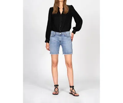 Black Orchid Harper Boyfriend Short In Denim In Blue