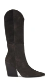 Black Suede Studio Le Noa 100 Pointed Toe Knee High Boot In 棕色