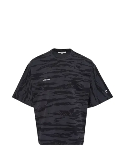 Blackjack Attack Patterned T-shirt In Black