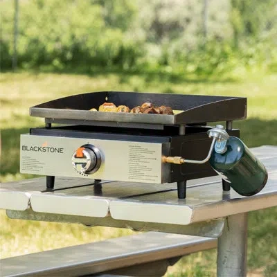 Blackstone Original 17in Omnivore Tabletop Griddle In Silver