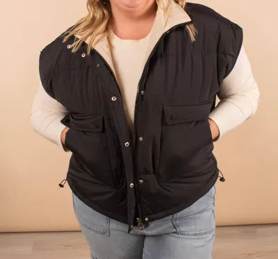 Blakeley Briar Reversible Puffer Vest In Black/ivory In Multi