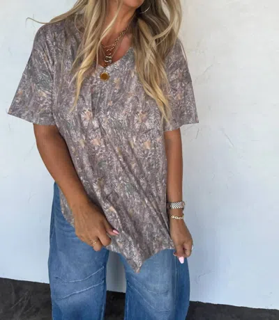 Blakeley Joey V Neck Washed Cotton Boyfriend Tee In Camo In Purple