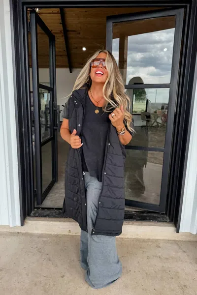 Blakeley Kendall Long Puffer Vest In Black