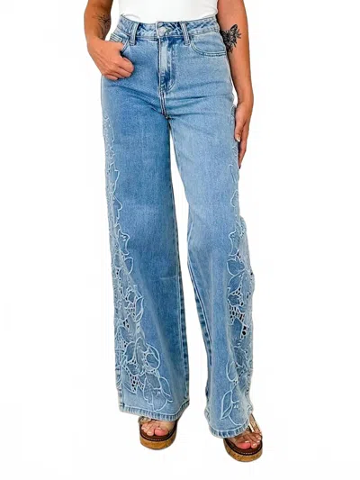 Blakeley Liz Embroidered High-rise Wide Leg Jeans In Light Wash Denim In Blue