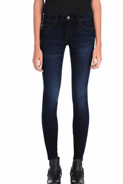 Blanknyc Skiny Classique Jeans In Tremors In Black