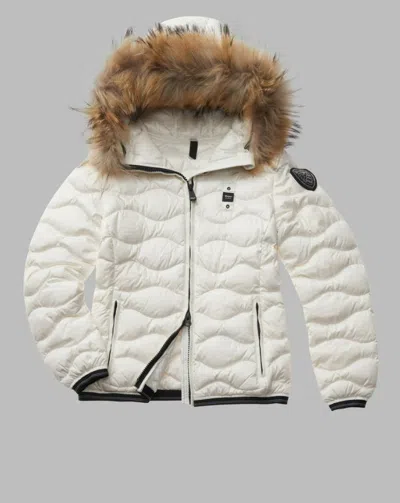 Blauer Alicia In White