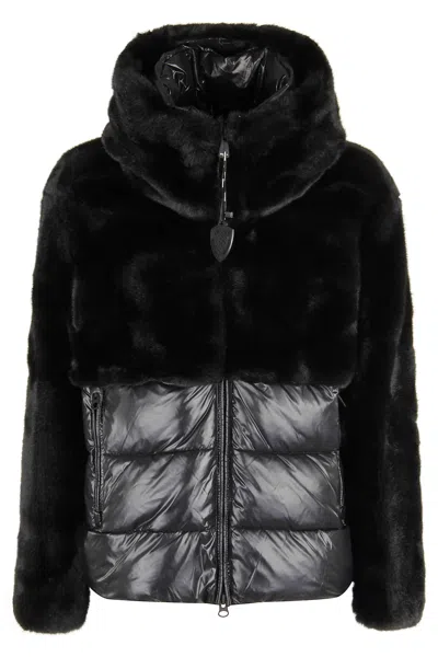 Blauer Fanevil In Black