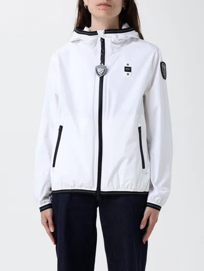 Blauer Jacket Woman In White