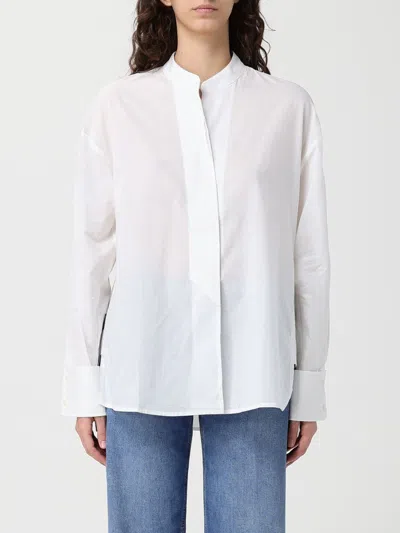 Blauer Shirt Woman  In White