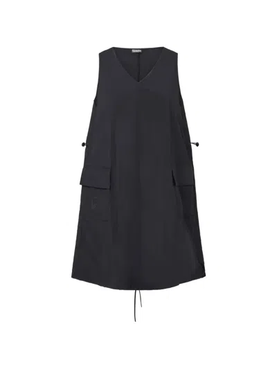 Blauer V-neck Pocket Dress In Black