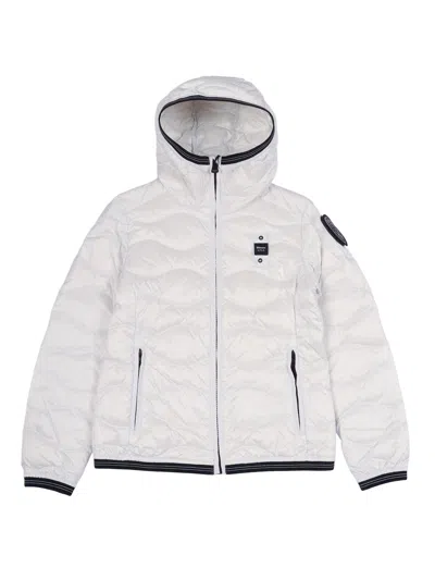 Blauer 布劳尔·因博蒂托·皮马·洛厄尔·朱尼尔 In White