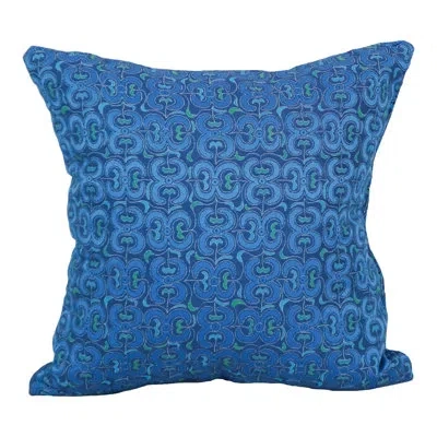 Blazing Needles 17-inch Jacquard Throw Pillow With Insert In Mahlika Caspia