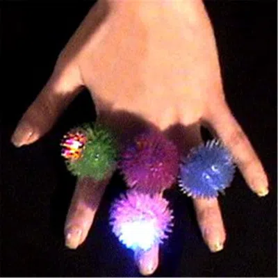 Blinkee Soft Pom Pom Rings