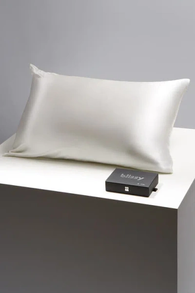Blissy Mulberry Silk Pillowcase In White