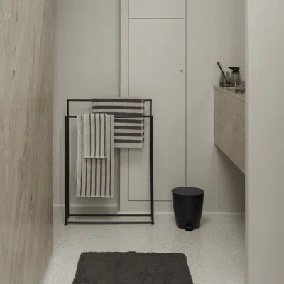 Blomus Modo Free Standing Towel Rack - Brushed Stainless Steel In Polished Stainless Steel