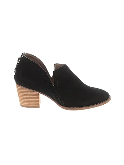 Pre-owned Blondo Ankle Boots In Black