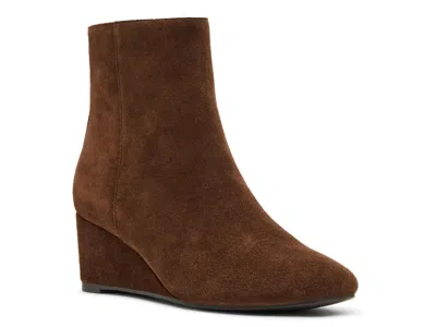 Blondo Blthe Waterproof Wedge Bootie In Brown