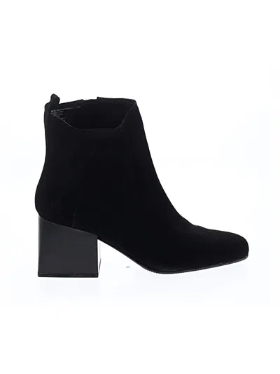Pre-owned Blondo Boots In Black