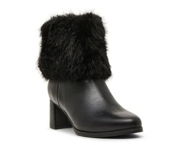 Blondo Hinata Waterproof Bootie In Black