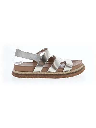 Pre-owned Blondo Sandals In Gray