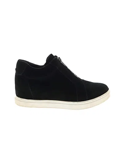 Pre-owned Blondo Sneakers In Black