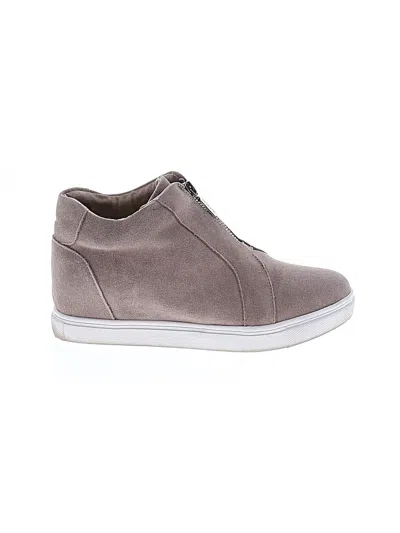 Pre-owned Blondo Sneakers In Gray