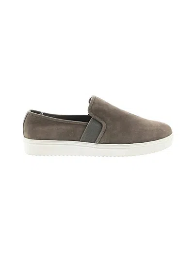 Pre-owned Blondo Sneakers In Green