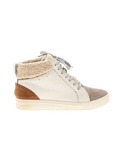 Pre-owned Blondo Sneakers In Tan