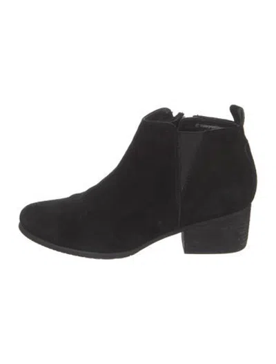 Pre-owned Blondo Suede Chelsea Boots In Black