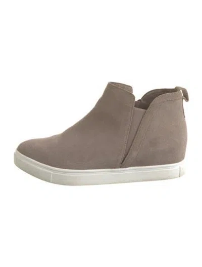 Pre-owned Blondo Suede Sneakers In Neutral