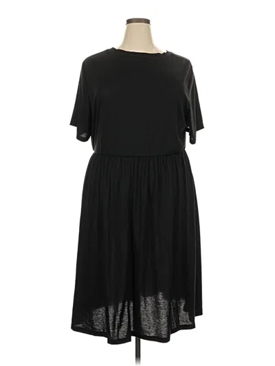 Pre-owned Bloomchic Casual Dress In Black