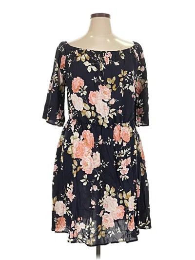 Pre-owned Bloomchic Casual Dress In Black