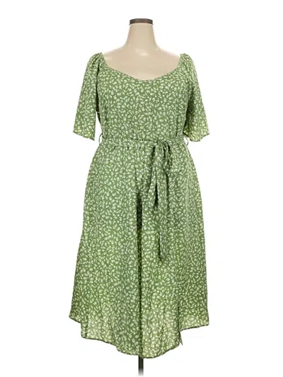 Pre-owned Bloomchic Casual Dress In Green
