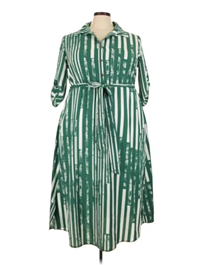 Pre-owned Bloomchic Casual Dress In Green