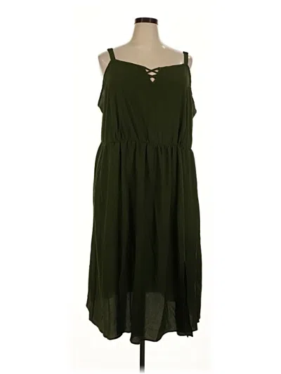 Pre-owned Bloomchic Casual Dress In Green