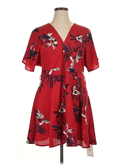 Pre-owned Bloomchic Casual Dress In Red
