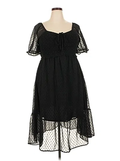 Pre-owned Bloomchic Cocktail Dress In Black