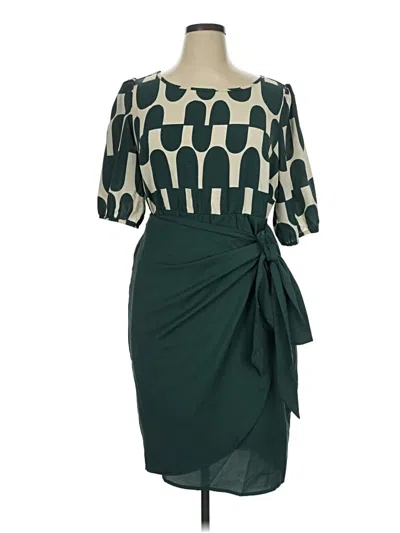 Pre-owned Bloomchic Cocktail Dress In Green