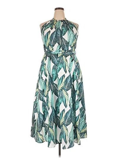Pre-owned Bloomchic Cocktail Dress In Green