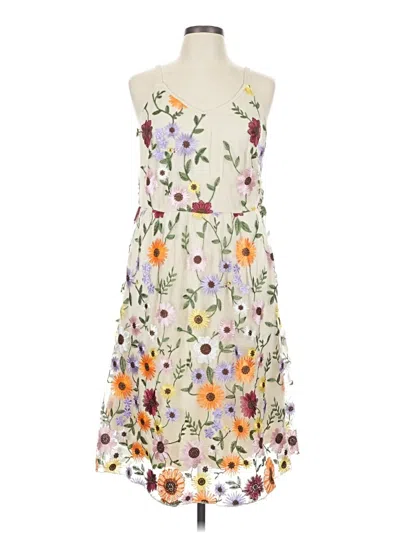 Pre-owned Bloomchic Cocktail Dress In Ivory
