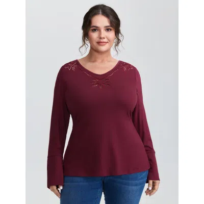 Bloomchic Floral Cut-out Embroidery Fitted T-shirt In Burgundy