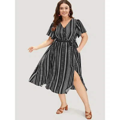 Bloomchic Geometric Print Flutter Sleeve Pocket Wrap Belt Split Dress In Black