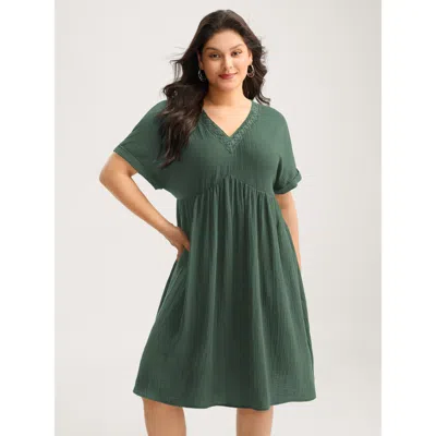 Bloomchic Pure Cotton Lace V-neck Solid Mini Dress In Darkgreen