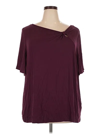 Pre-owned Bloomchic Short Sleeve T-shirt In Burgundy